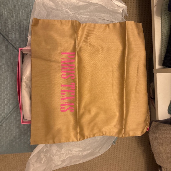 Shoes - Picture 2 of 4